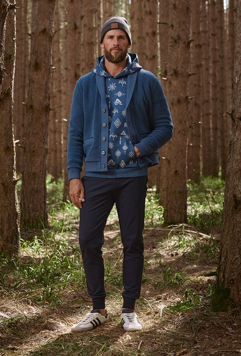 Greyson Clothiers - Campaign Look 01 - Fall 2024